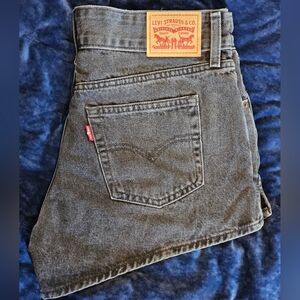 Women's Levi's Super Low Black Shorts Size 30